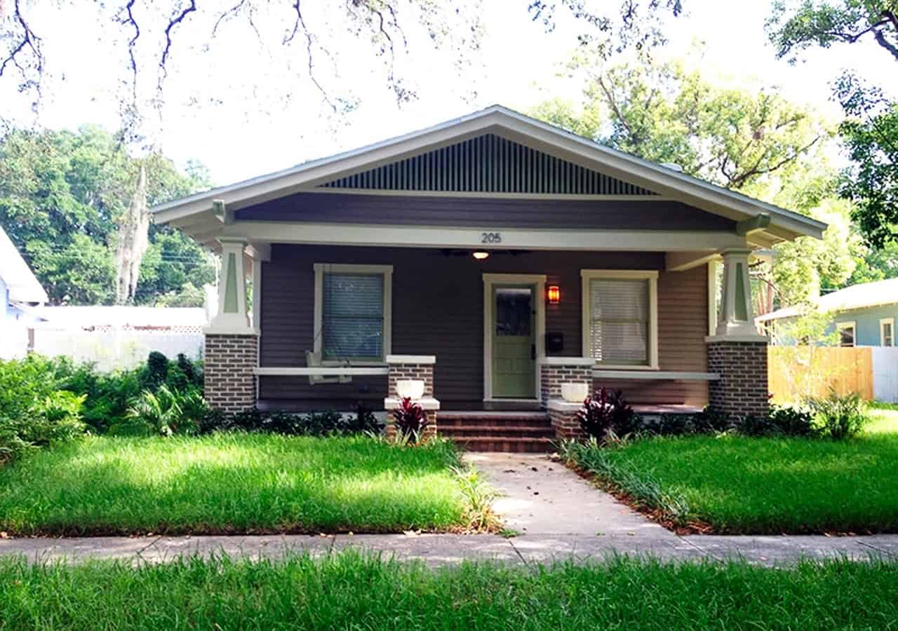 205 W. Comanche